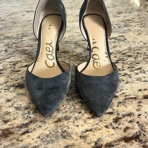 Sam Edelman  grey suede pumps